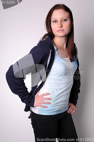 Image of Brunette