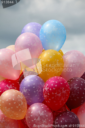 Image of Colourful air balloons.