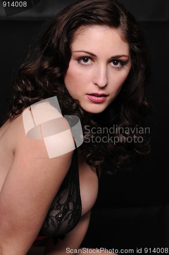Image of Brunette