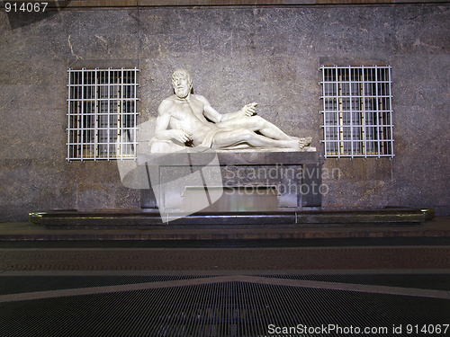 Image of Po Statue, Turin