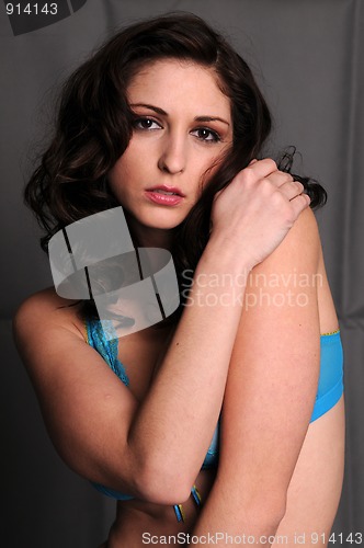 Image of Brunette