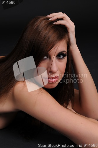 Image of Brunette
