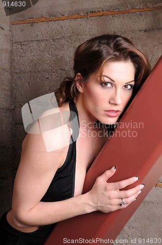 Image of Brunette