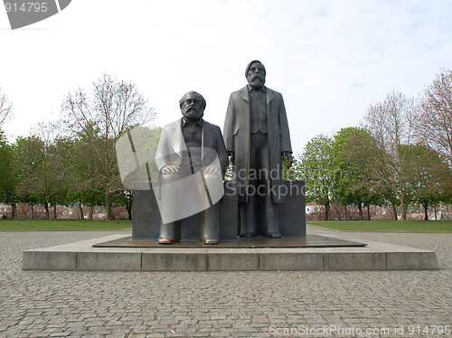 Image of Marx-Engels Forum statue