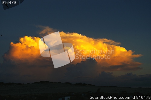 Image of Orange cloud