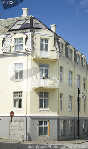 Image of Apartment building