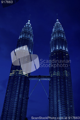 Image of Petronas twin towers 