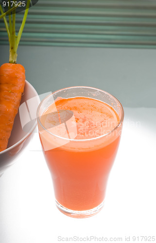 Image of fresh carrot juice