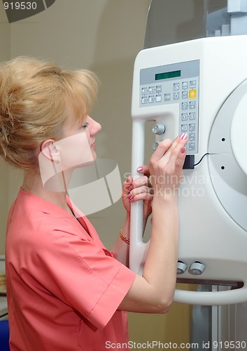 Image of medic laboraty assistant doctor