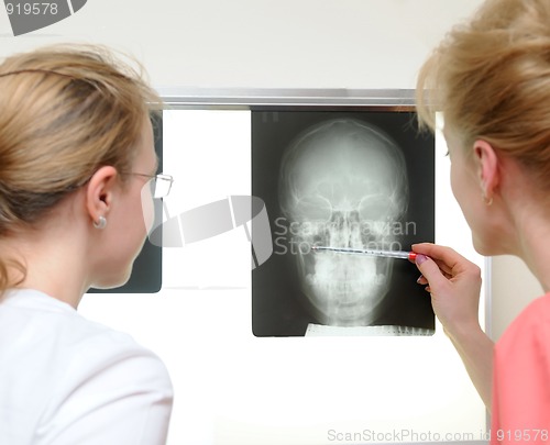 Image of medic laboraty assistant doctor