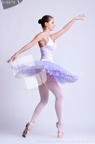 Image of modern style dancer 