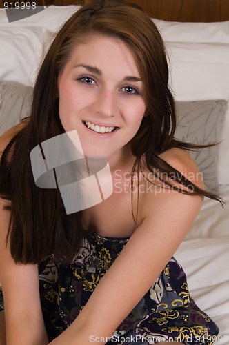 Image of Brunette