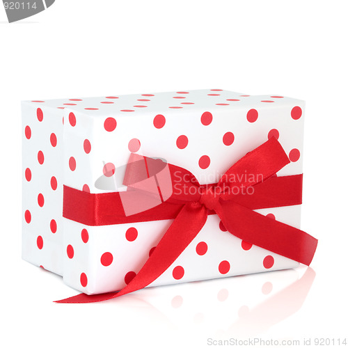 Image of Polka Dot Gift Box