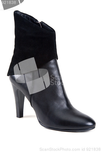 Image of Black leather feminine shoe