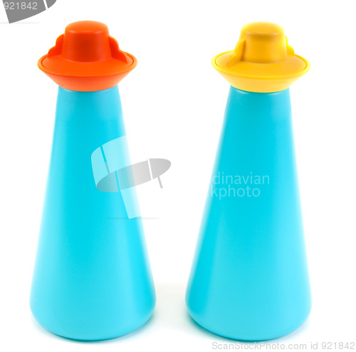 Image of Plastic saltcellar and pepper shaker