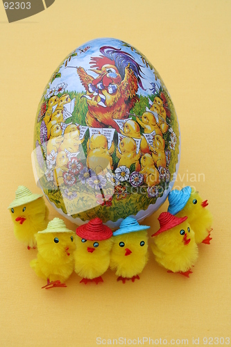 Image of Chickens and Easter egg