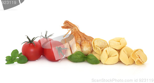 Image of Tortellini, Herbs, Garlic and Tomatoes