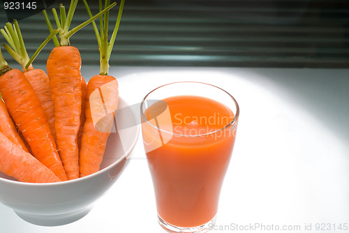Image of fresh carrot juice
