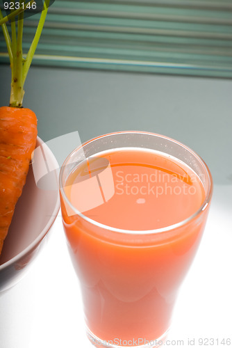 Image of fresh carrot juice