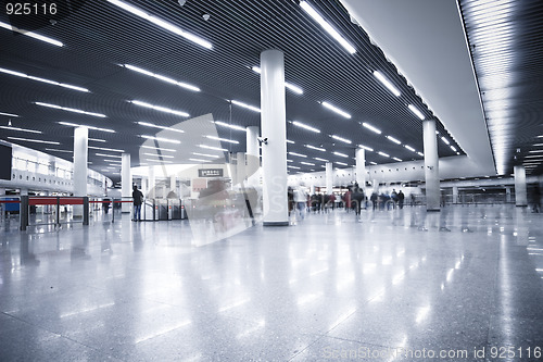 Image of rushing people