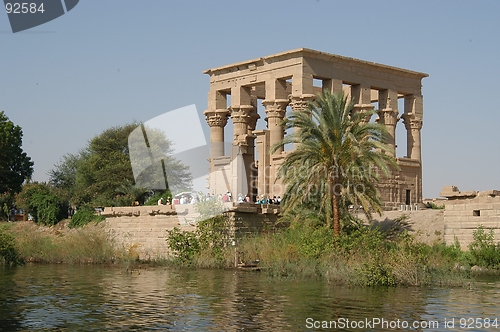 Image of Egyptian temple