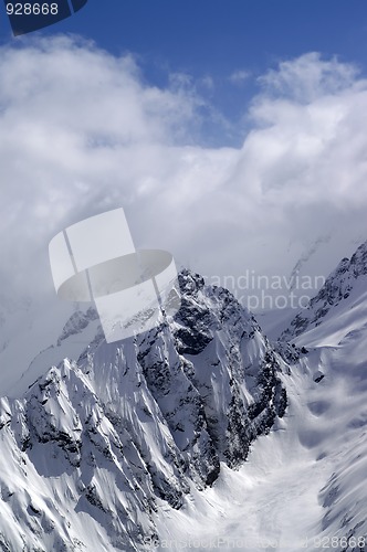 Image of Mountains in cloud