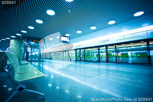 Image of bench of the subway