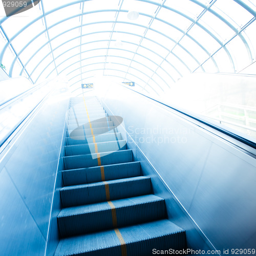 Image of escalator  