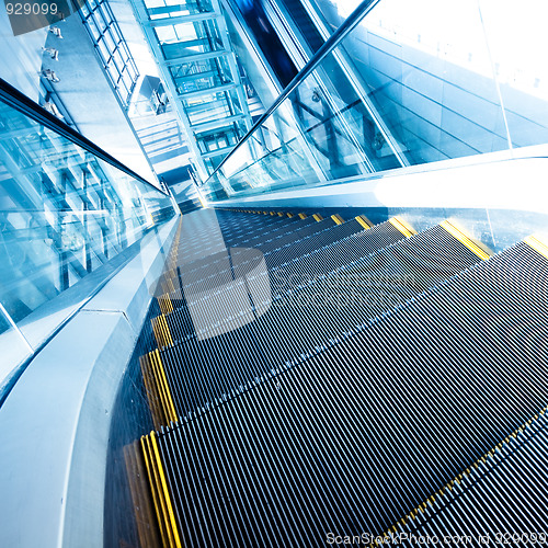 Image of escalator  