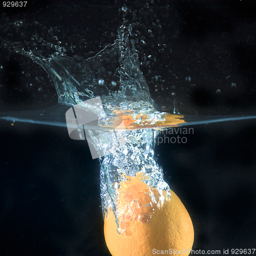 Image of lemon and water