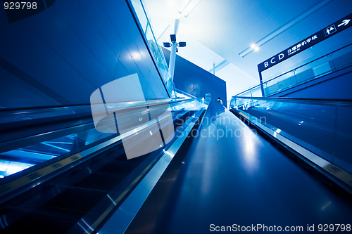 Image of escalator  