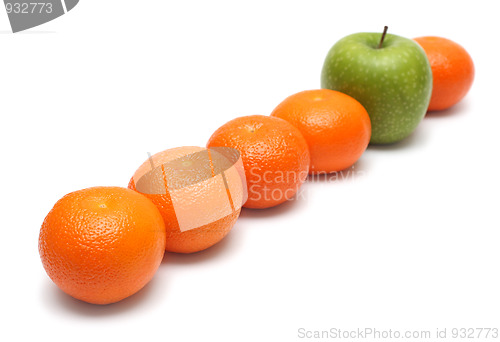 Image of different concepts with mandarins and apple