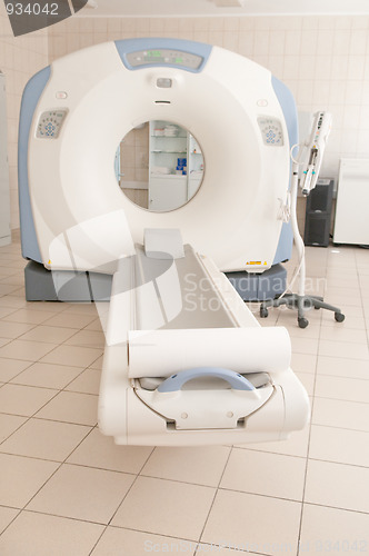 Image of CAT Scan Machine 