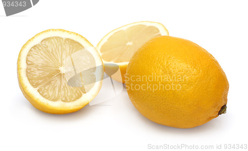 Image of sliced and whole lemons