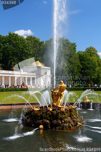 Image of Samson fountain in petergof