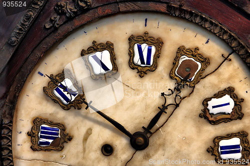 Image of Broken clock