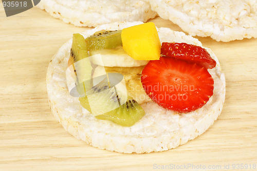 Image of Rice cake with fresh fruit