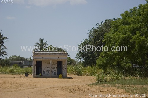 Image of Huts in Mozambique