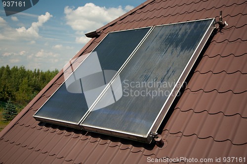 Image of Flat-plate solar collector