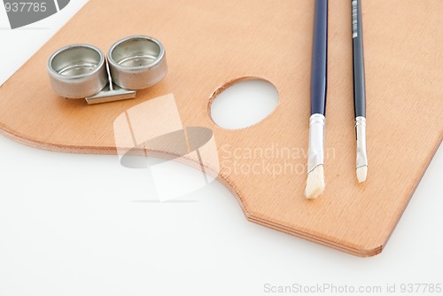 Image of Wooden painter case with brushes