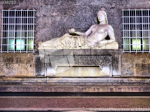 Image of Dora Statue, Turin