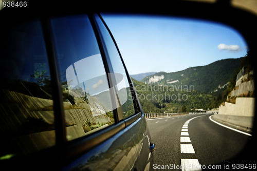 Image of Car mirror reflection