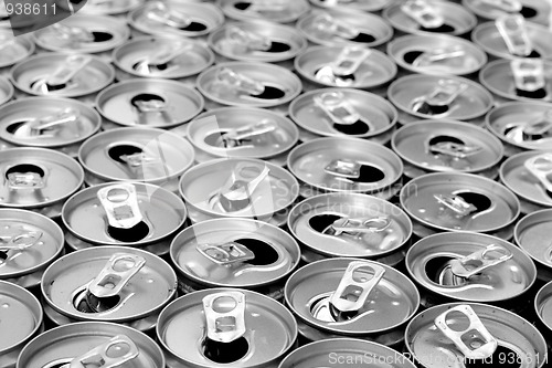 Image of empty cans background