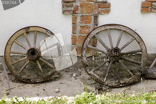 Image of two old wheel