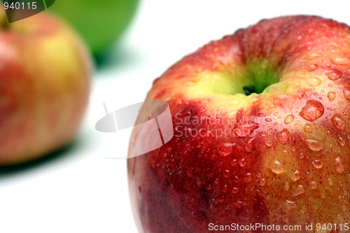 Image of wet apple with water drops