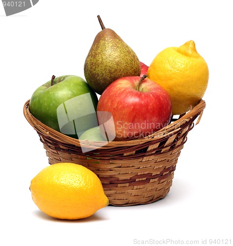 Image of basket with fruits