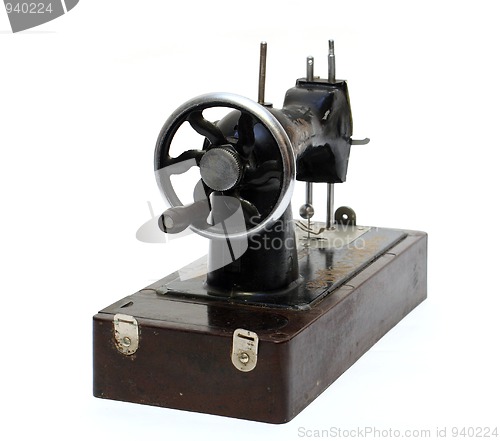 Image of old sewing machine