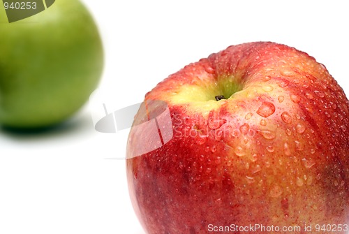 Image of wet apple with water drops