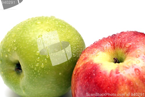 Image of wet green and red apple fruits