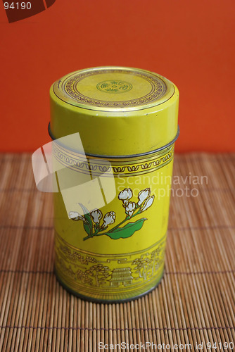 Image of Old Chinese-style tea tin